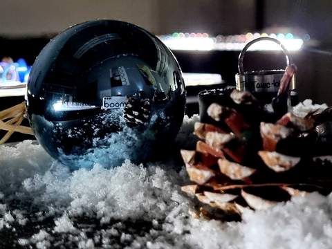 Cuento de Navidad: La niña y los buzones